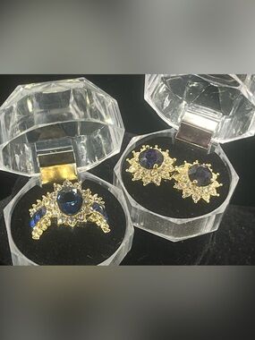 Vintage Roman Blue Rhinestone Silver Toned Costume Ring and Earring Set - 8.25